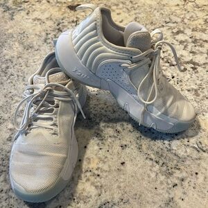 Girls adidas basketball shoes size 4.5